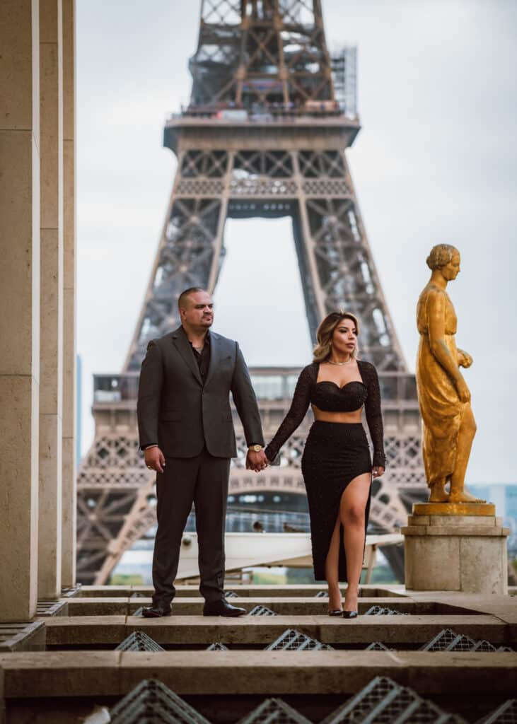 Romantic photoshoot in Paris