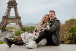 Paris Photoshoot is your proposal photographer in Paris, dedicated to preserving one of the most meaningful moments of your love story so you can relive it for years to come.