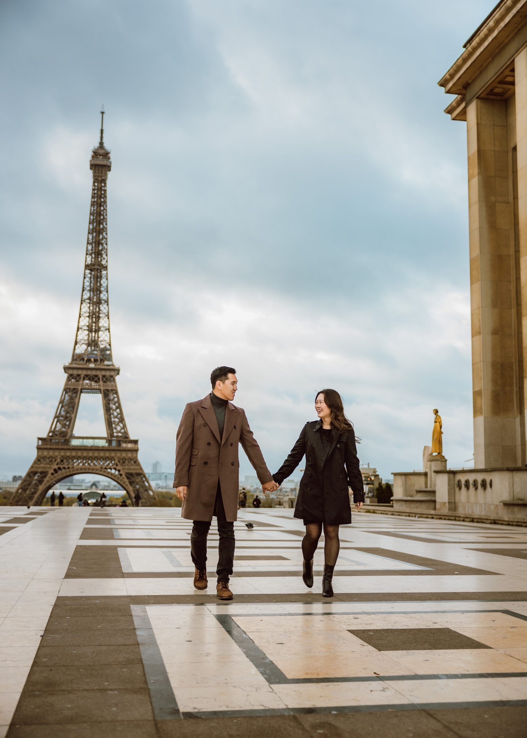 Couple asiat photoshoot Paris Trocadéro