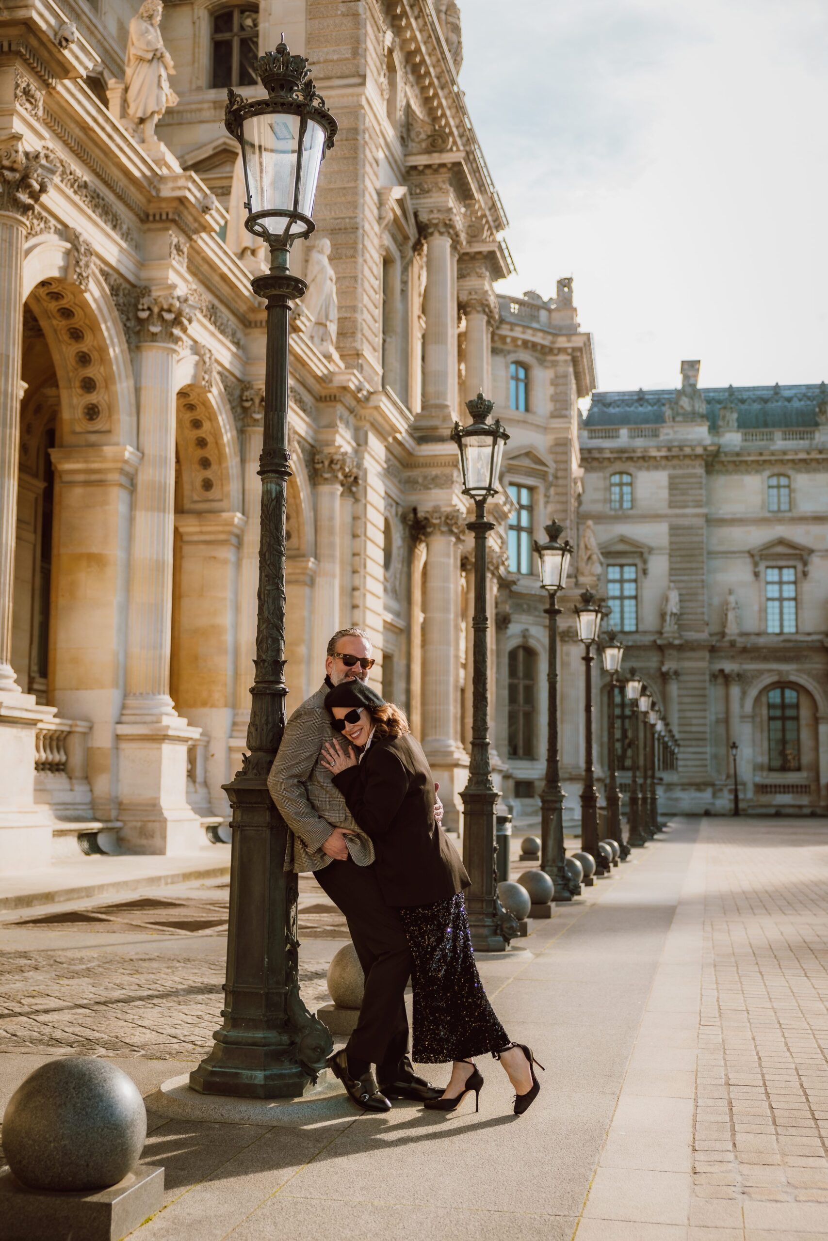 Elegant couple photoshoot Rue Camoens